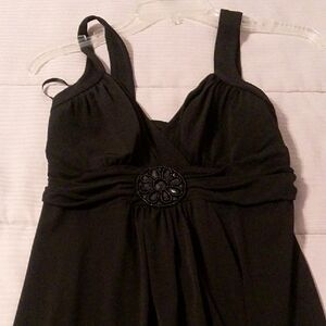 Elegant Black Sleeveless Dress with Embellished Waist